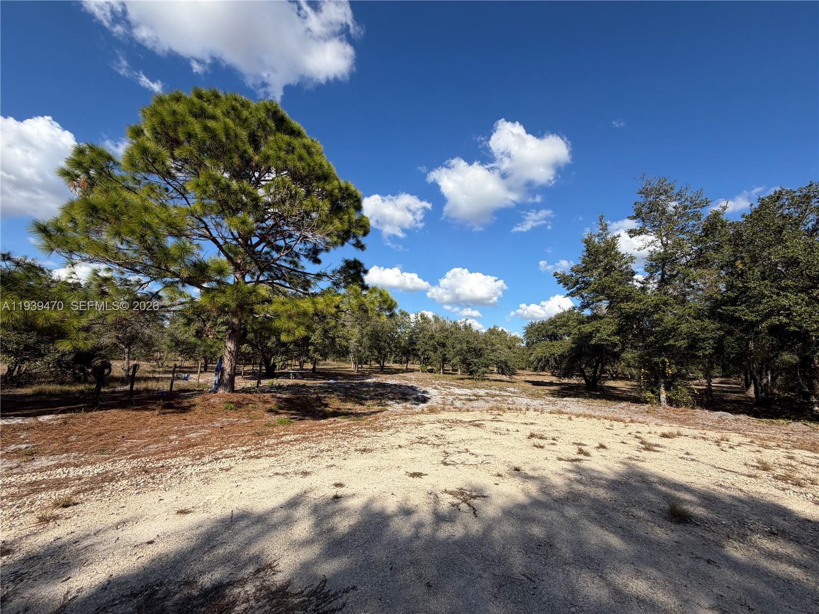 2901 Cornerstone Way Clewiston, FL 33440 - Photo 4 of 16 Beginning of lot at the end of the private road