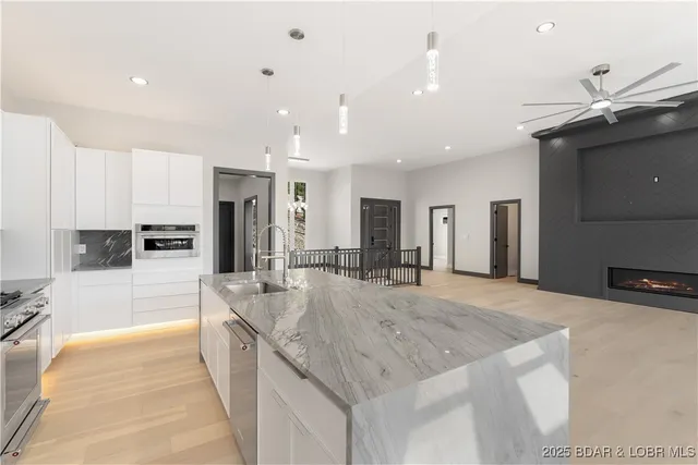 $2,490,000 | 205 Beachnut Drive, Sunrise Beach, MO 65079