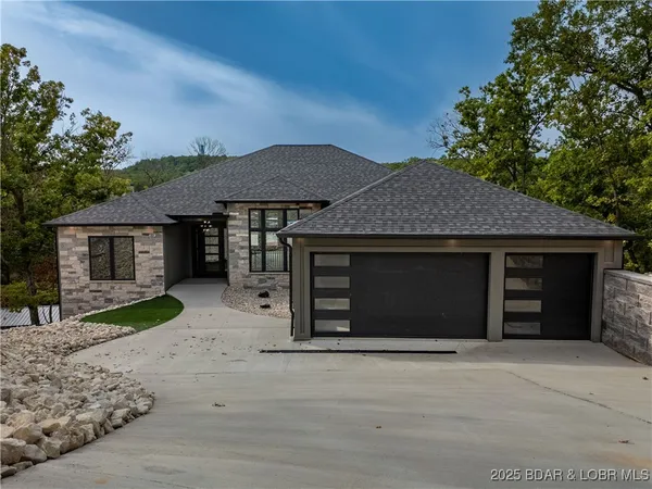 $2,490,000 | 205 Beachnut Drive, Sunrise Beach, MO 65079