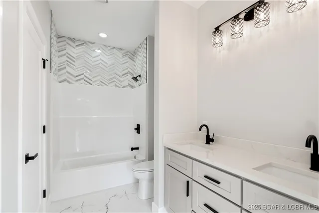 $2,490,000 | 205 Beachnut Drive, Sunrise Beach, MO 65079