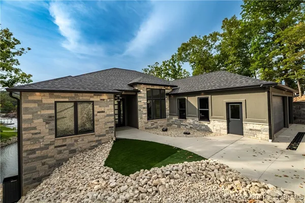 $2,490,000 | 205 Beachnut Drive, Sunrise Beach, MO 65079