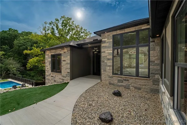 $2,490,000 | 205 Beachnut Drive, Sunrise Beach, MO 65079