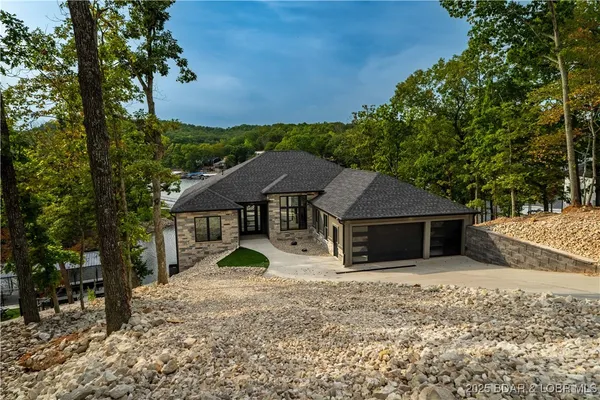 $2,490,000 | 205 Beachnut Drive, Sunrise Beach, MO 65079