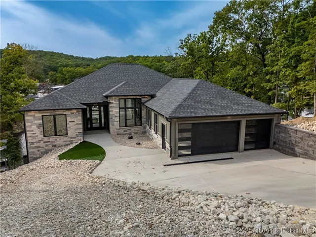$2,490,000 | 205 Beachnut Drive, Sunrise Beach, MO 65079