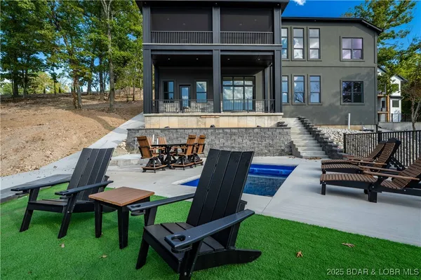 $2,490,000 | 205 Beachnut Drive, Sunrise Beach, MO 65079