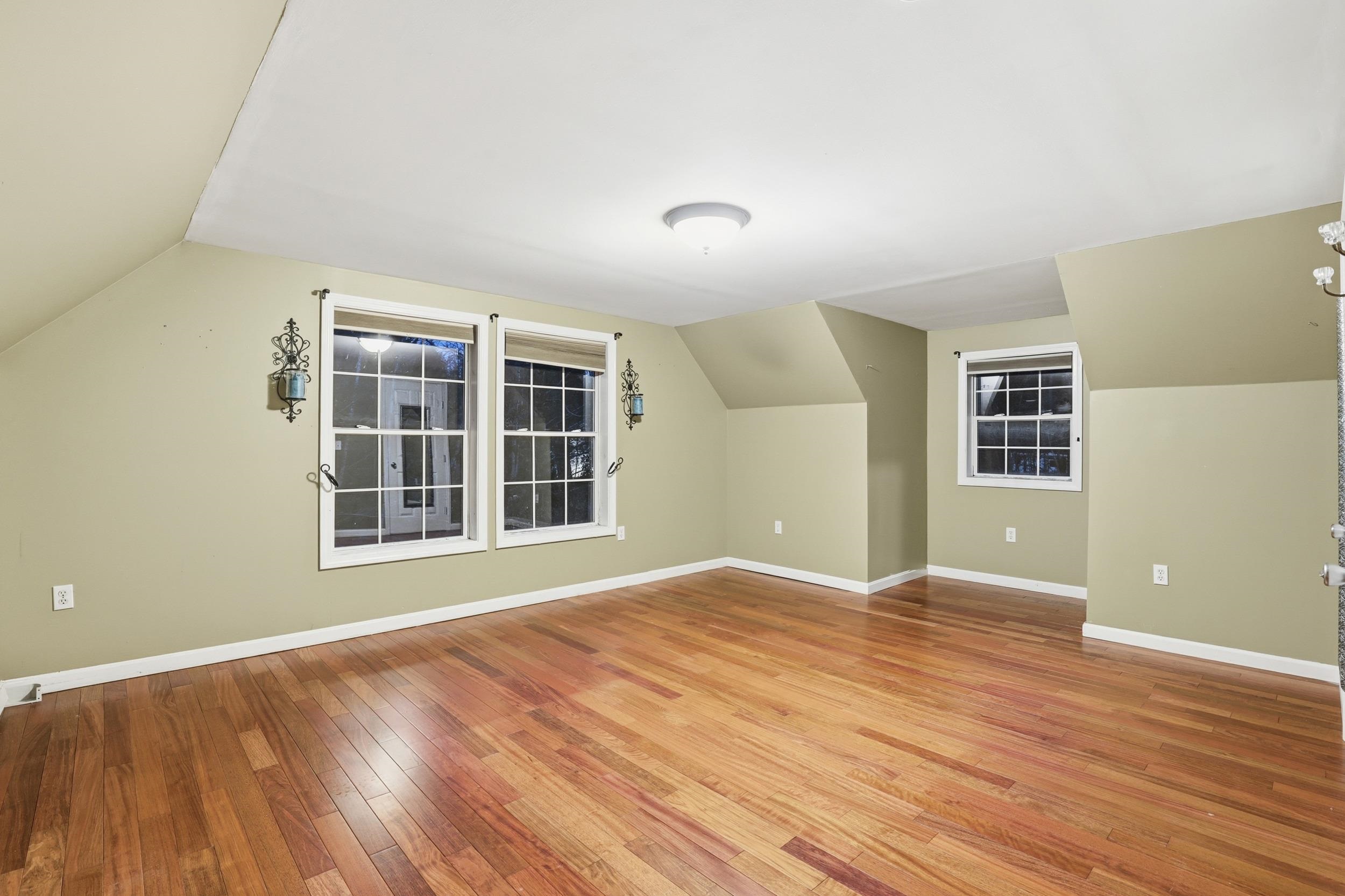 249 Cooper Hill Road Nottingham, NH 03290 - Photo 11 of 24