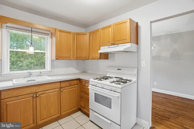 $340,000 | 1431 Oak Hill Drive, Wilmington, DE 19805