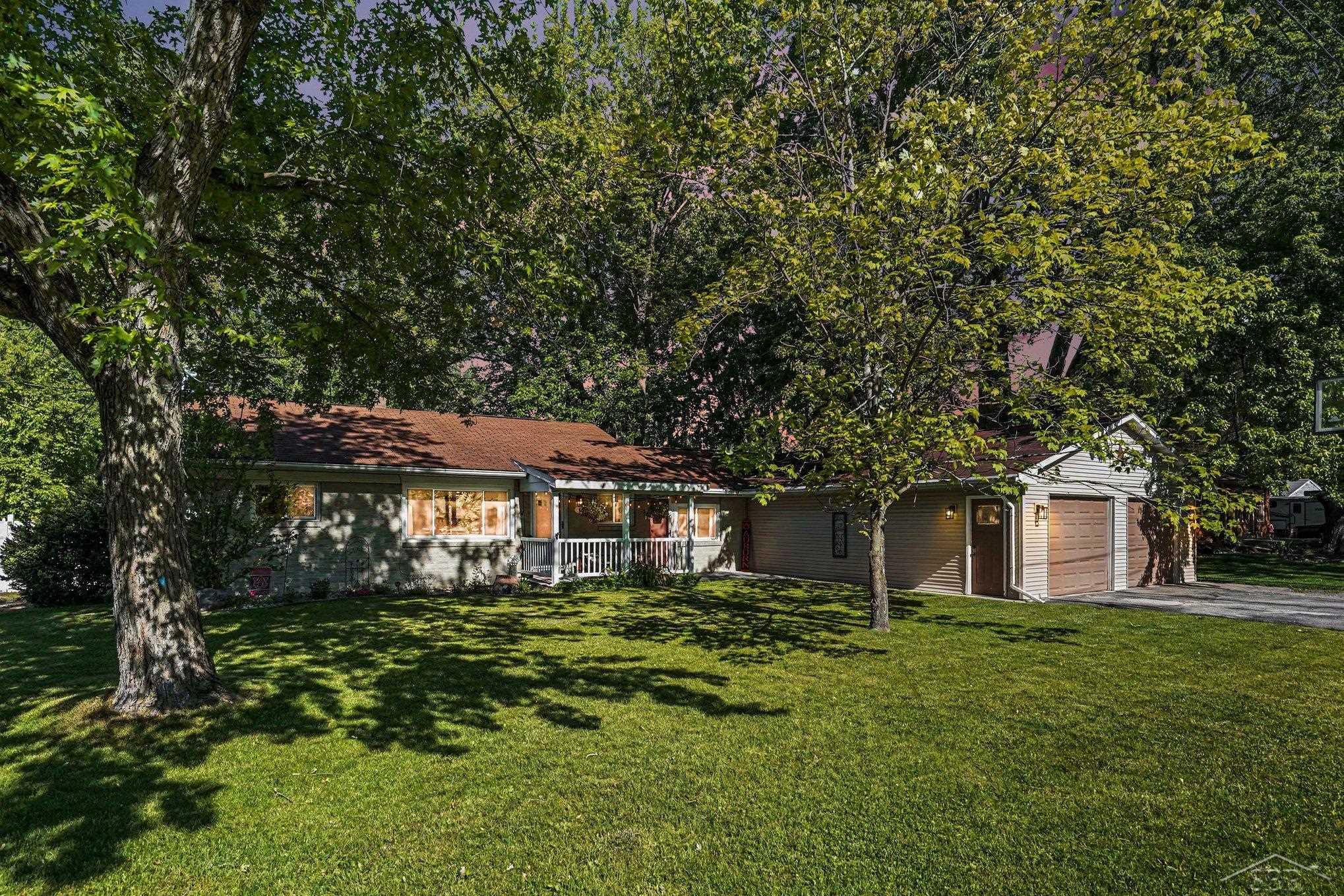 1225 Harding Road Essexville, MI 48732 - Photo 3 of 36