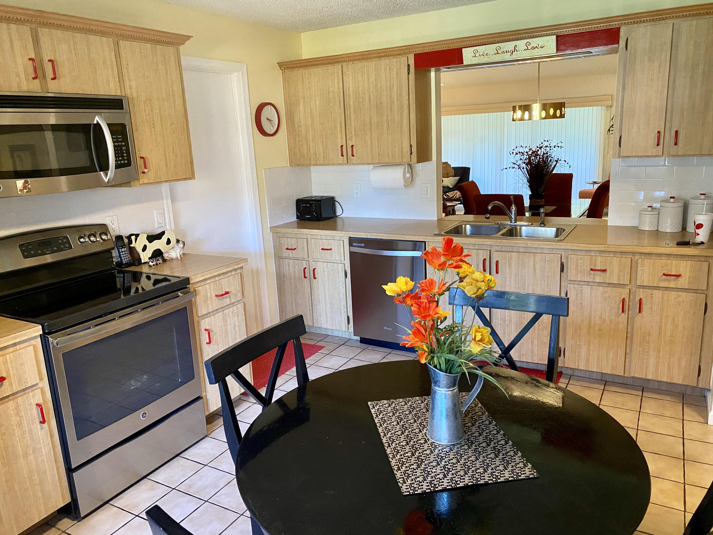 8845 Southwest 19th Street, Unit A Boca Raton, FL 33433 - Photo 3 of 7 Kitchen