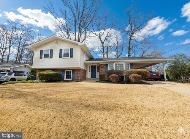 $875,000 | 5015 Stone Haven Drive, Annandale, VA 22003