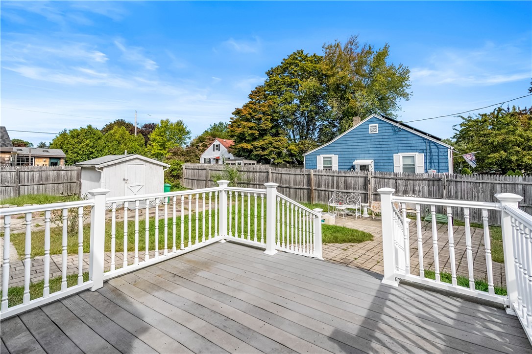 137 Strawberry Field Road Warwick, RI 02886 - Photo 24 of 31 Gallery Image 24