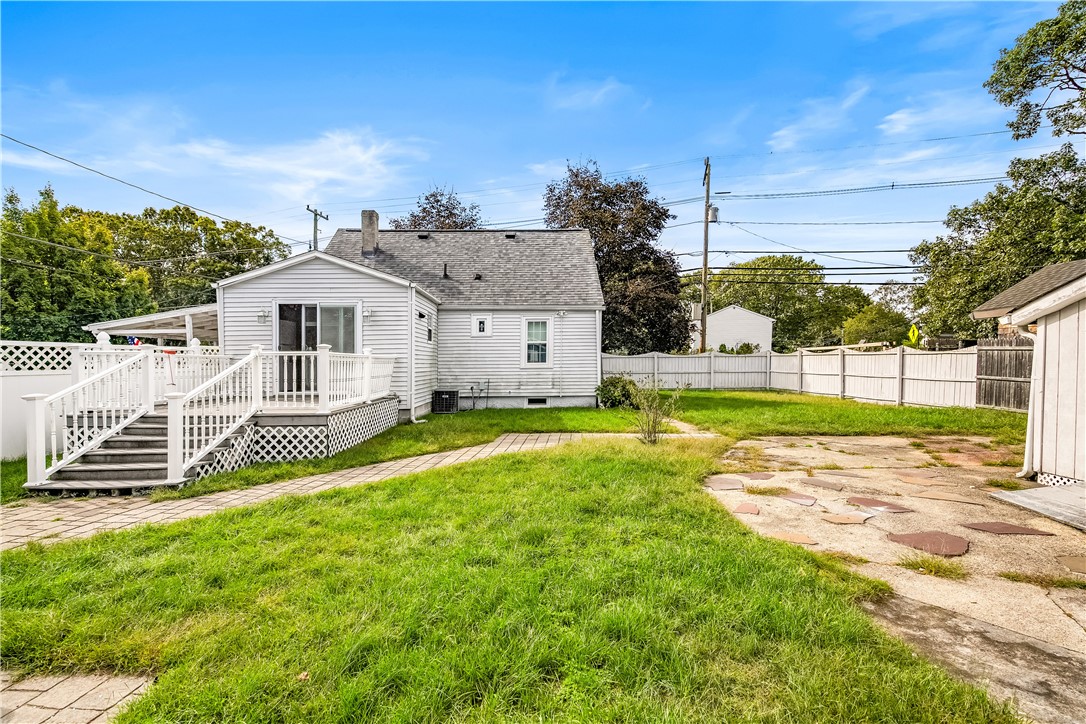 137 Strawberry Field Road Warwick, RI 02886 - Photo 26 of 31 Gallery Image 26