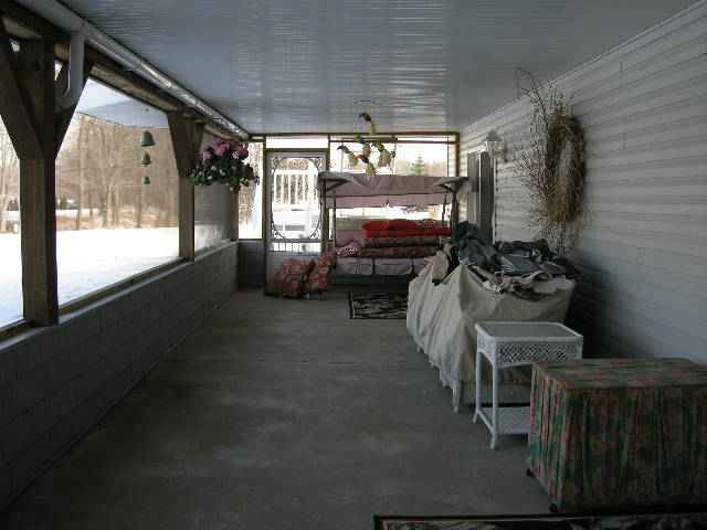 2566 East Wilcox Road Warsaw, IN 46580 - Photo 17 of 20 Gallery Image 17