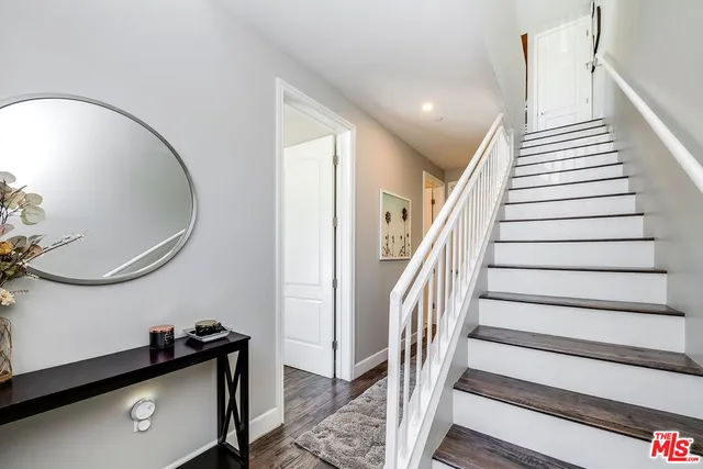 $1,095,000 | 4840 Cleon Avenue, Unit 108, North Hollywood, CA 91601