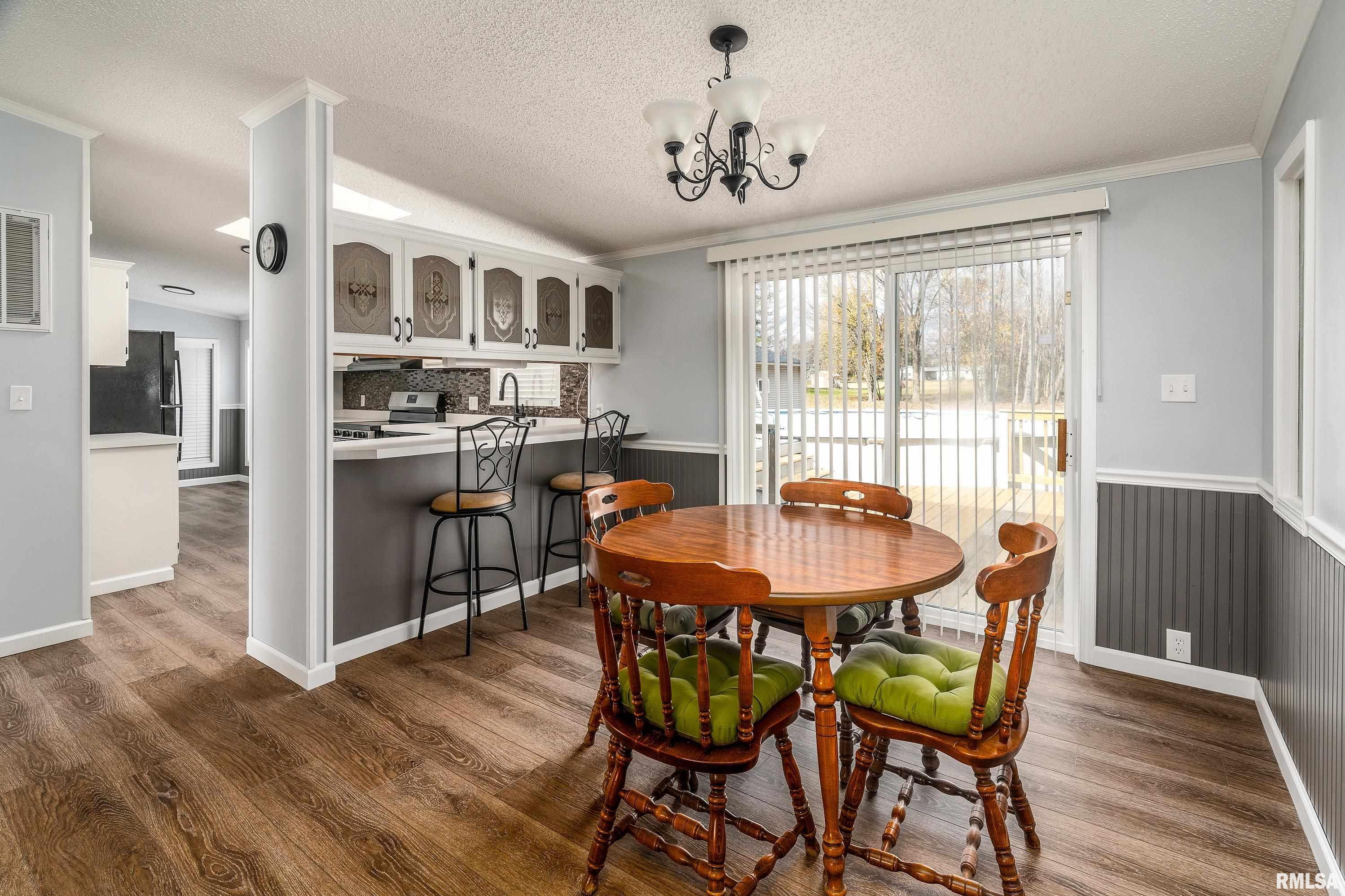 14574 Eastland Road Marion, IL 62959 - Photo 8 of 38