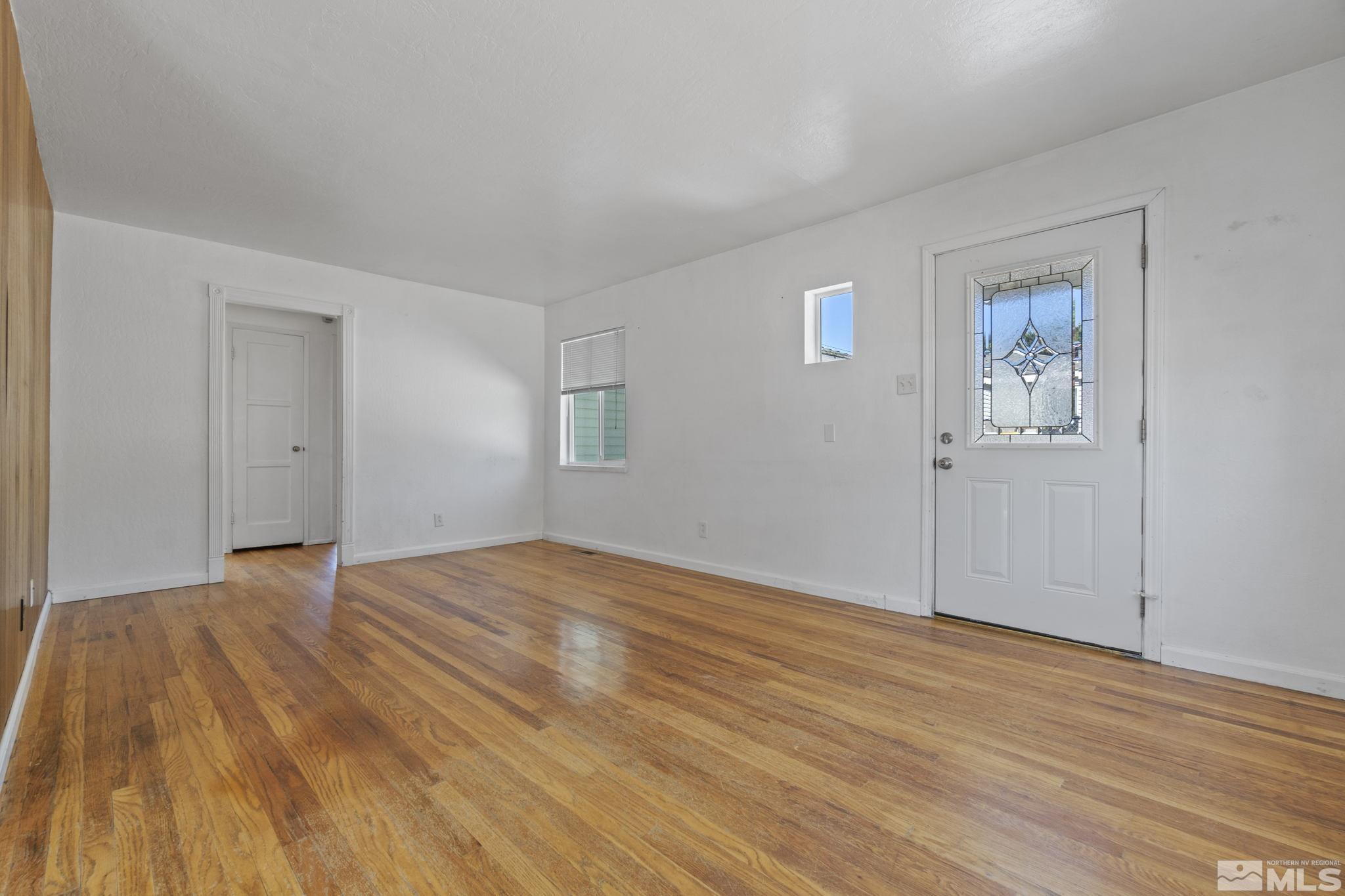 2002 Simpson Avenue Reno, NV 89503 - Photo 6 of 29 Photo 7
