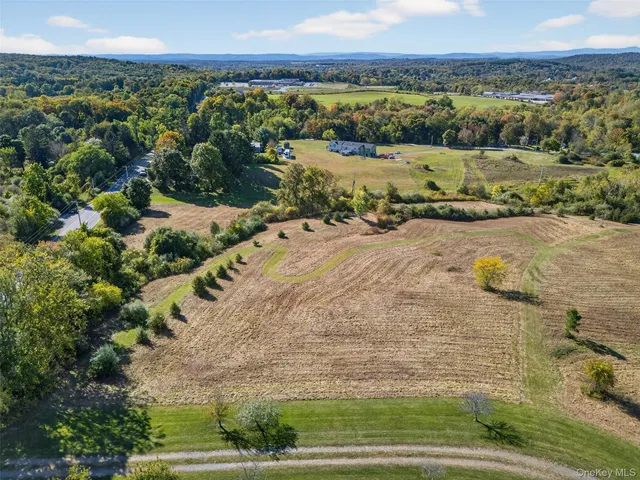 $799,900 | Undisclosed Address, LaGrangeville, NY 12540