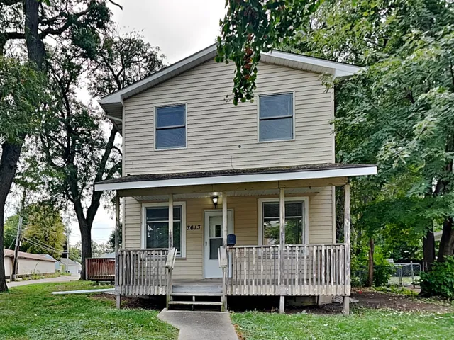 $1,995 | 3613 East 42nd Street, Minneapolis, MN 55406