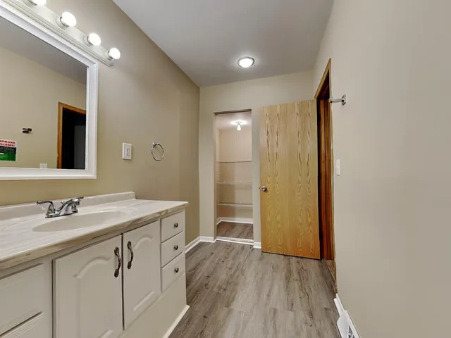 $1,995 | 3613 East 42nd Street, Minneapolis, MN 55406