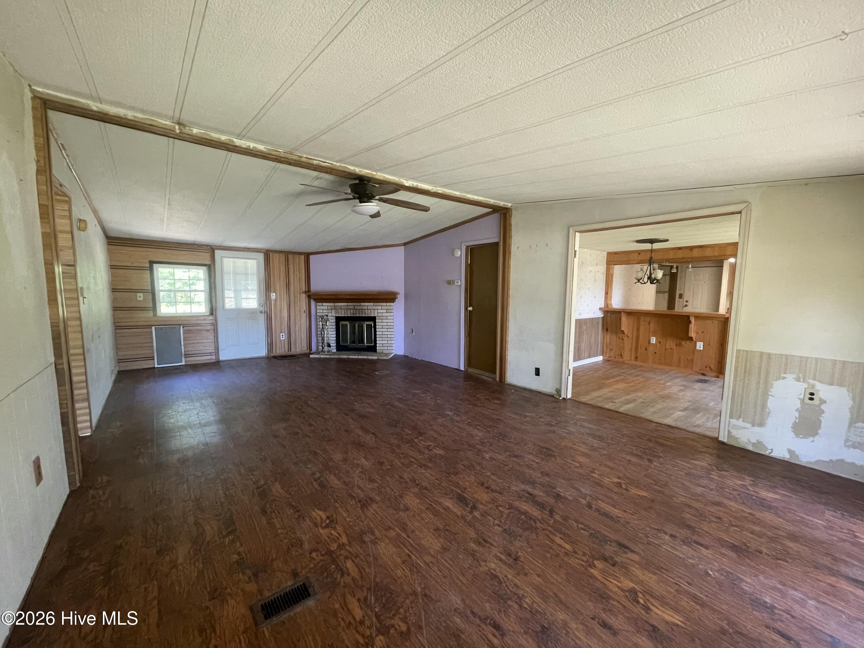 901 Dillard's Mill Road Tyner, NC 27980 - Photo 9 of 15 Living Room