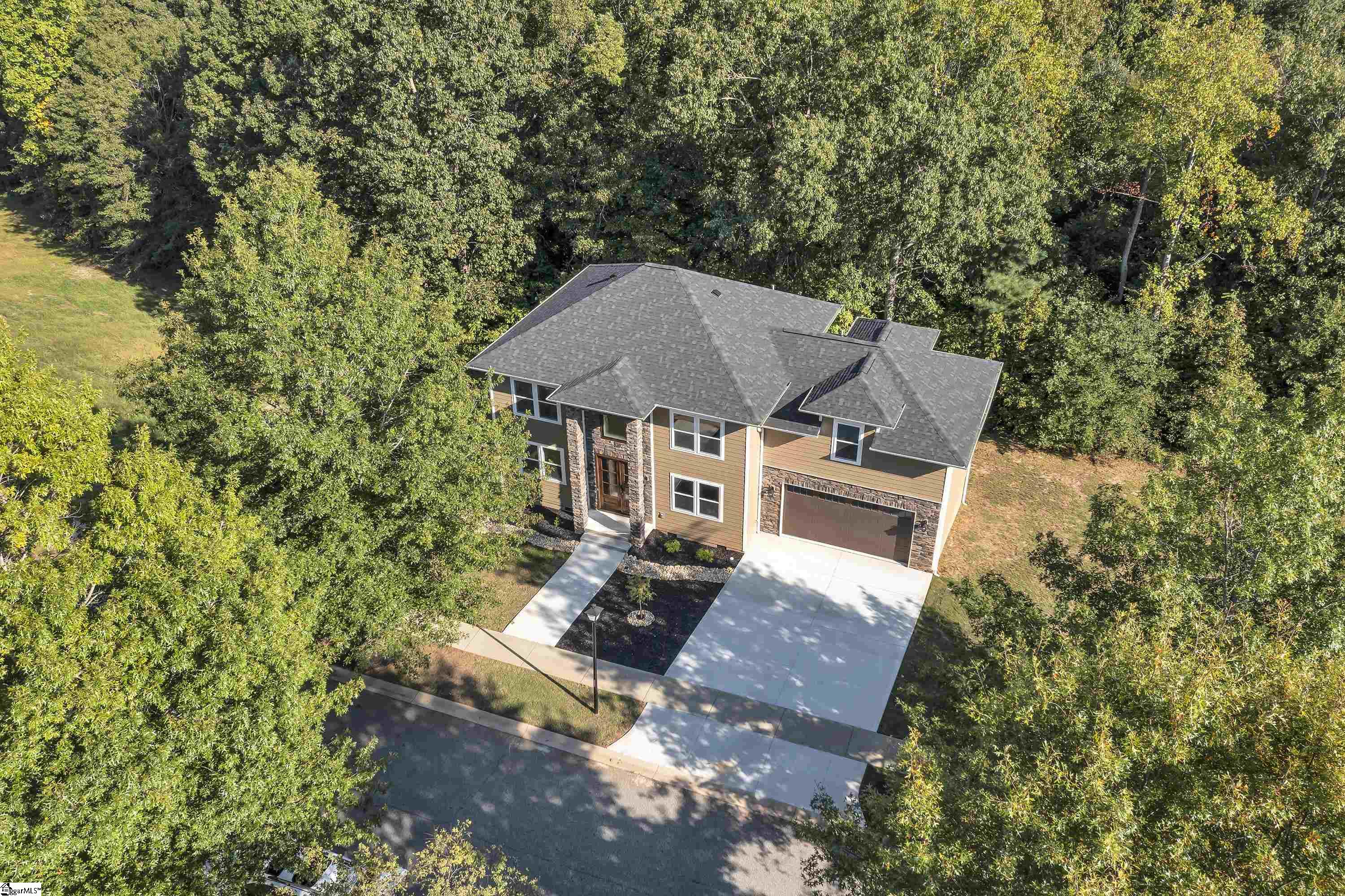 440 Congaree Road Roebuck, SC 29376 - Photo 2 of 30