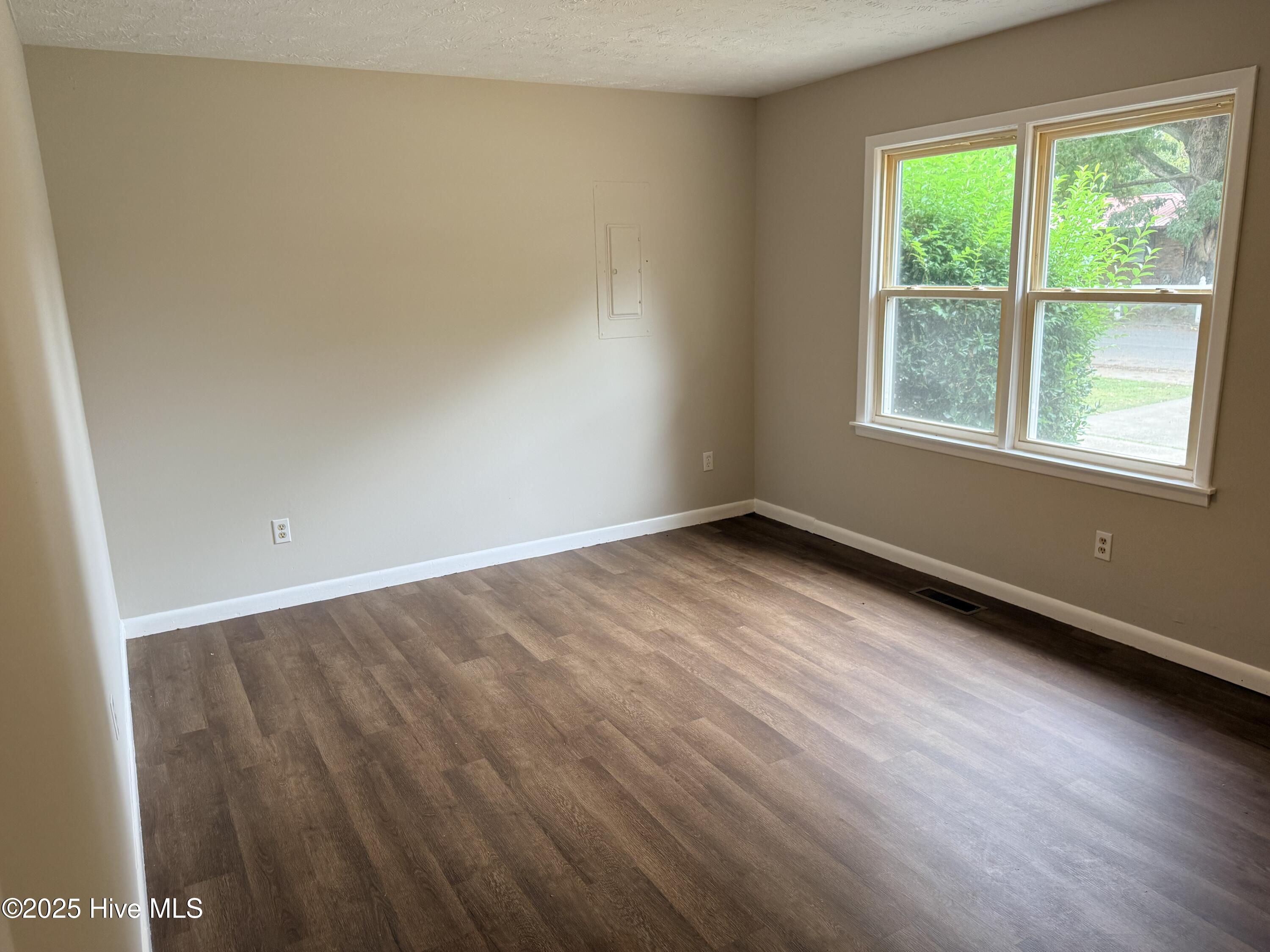 603 Pine Street Clinton, NC 28328 - Photo 2 of 15 Photo Oct 14 2025, 1 36 33 PM