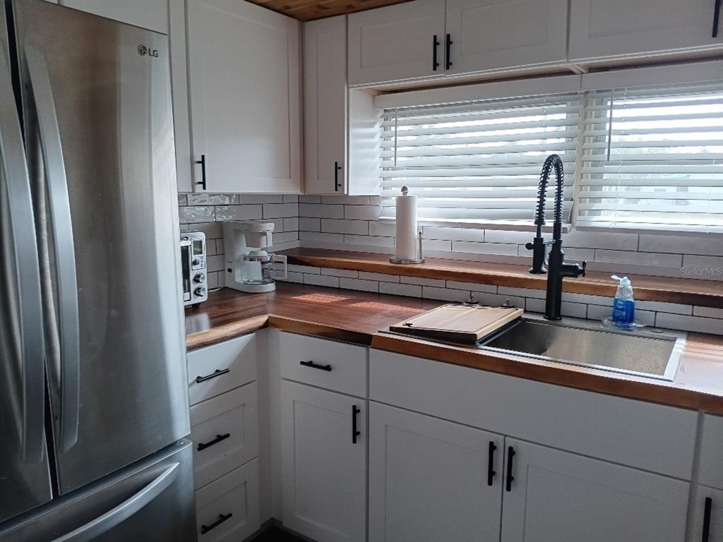 818 Bogie Street Venice, FL 34285 - Photo 5 of 28