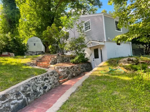 $2,850 | 46 Oak Tree Lane, Sparta, NJ 07871