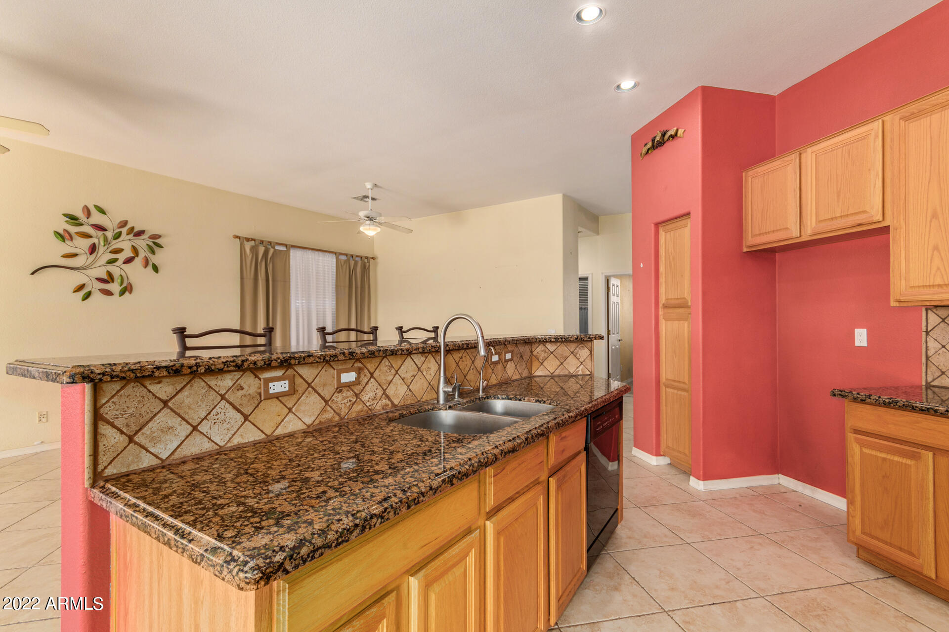 4491 East Walnut Road Gilbert, AZ 85297 - Photo 7 of 29 12-Walnut