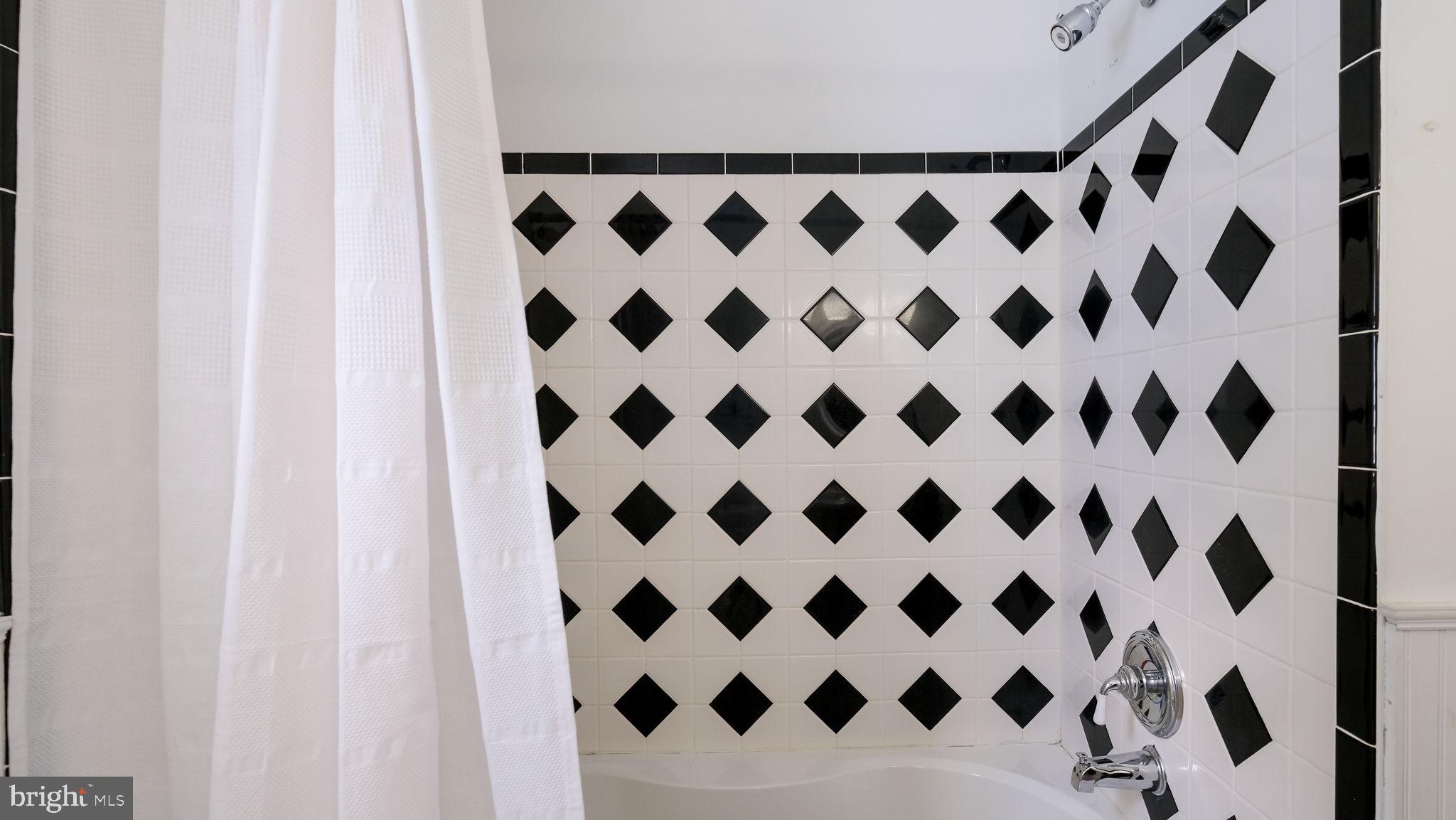 1267 Dahlia Road Warminster, PA 18974 - Photo 28 of 39 Hall Bath with jetted tub