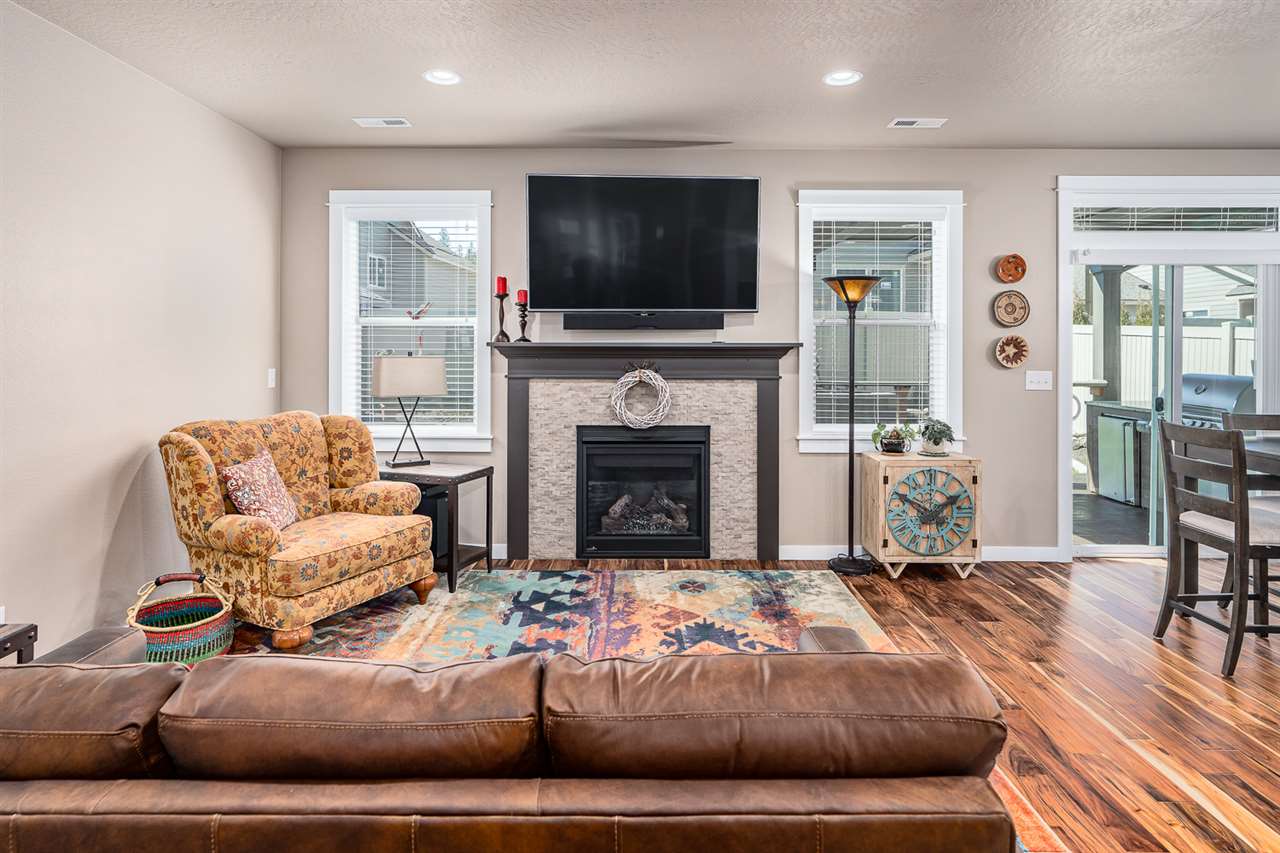 1408 South Girard Road Spokane Valley, WA 99212 - Photo 3 of 20 Gallery Image 3