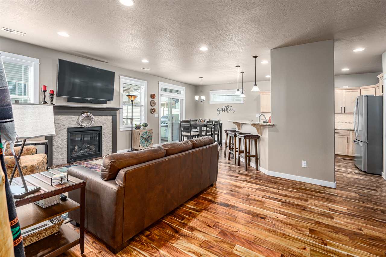 1408 South Girard Road Spokane Valley, WA 99212 - Photo 4 of 20 Gallery Image 4
