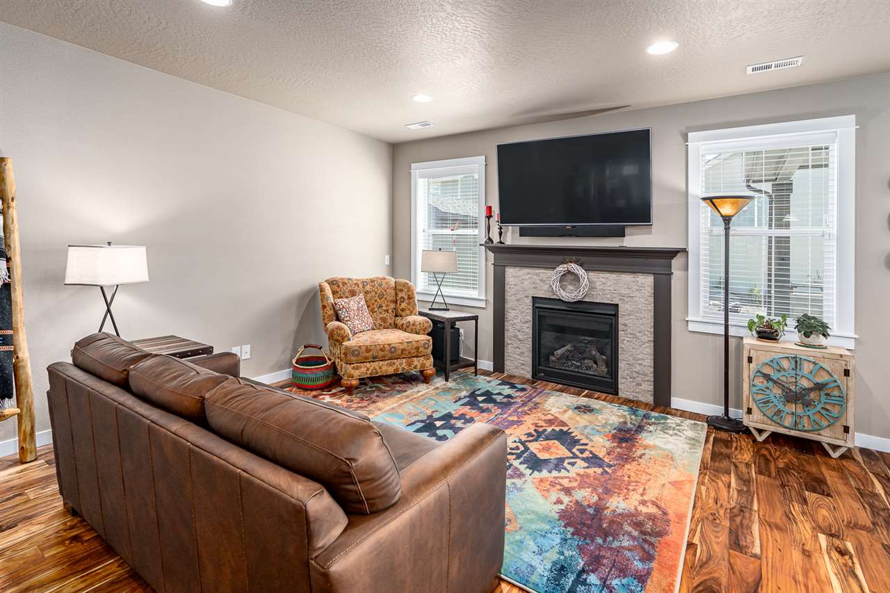 1408 South Girard Road Spokane Valley, WA 99212 - Photo 5 of 20 Gallery Image 5