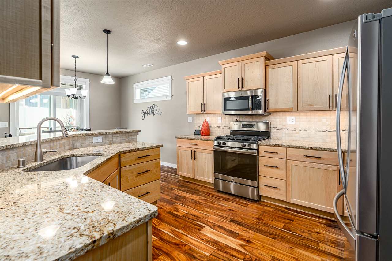 1408 South Girard Road Spokane Valley, WA 99212 - Photo 6 of 20 Gallery Image 6