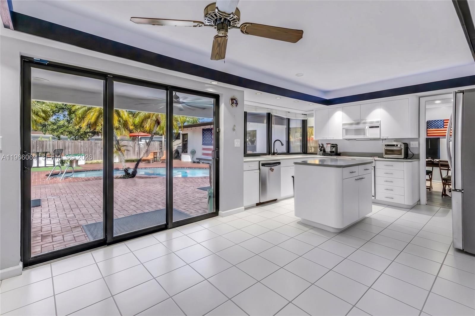 5201 Jefferson Street Hollywood, FL 33021 - Photo 14 of 28