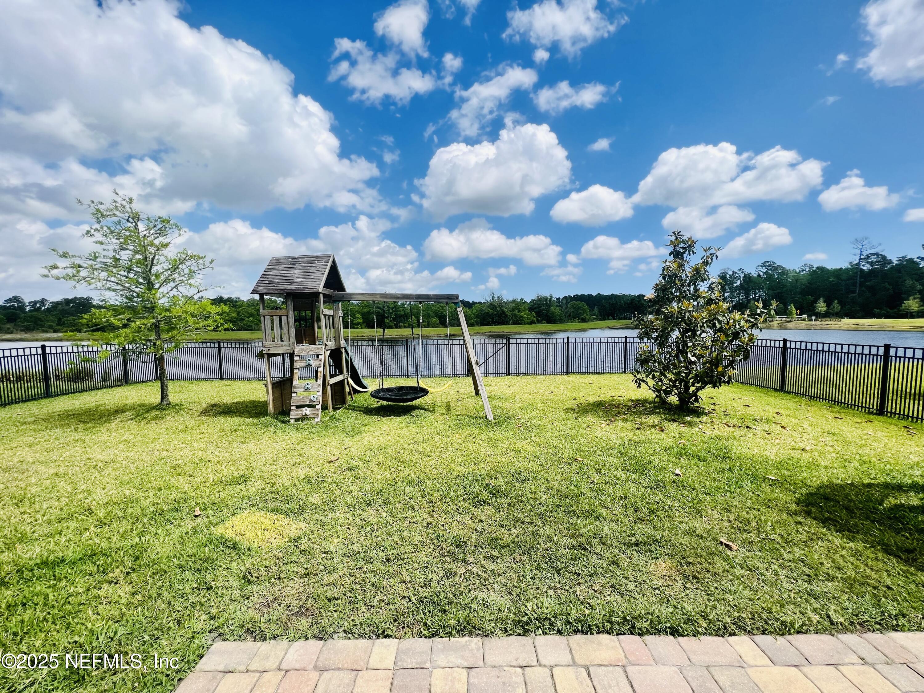 128 Ash Breeze Cove St. Augustine, FL 32095 - Photo 42 of 57 a view of a entertaining space