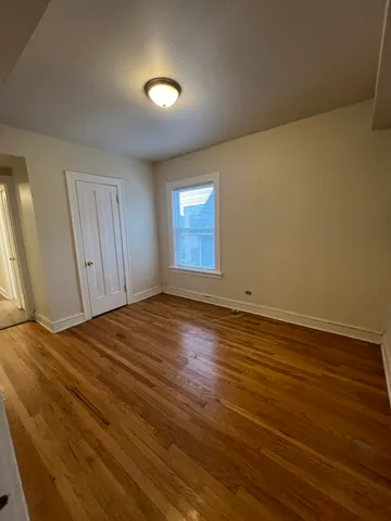 $1,850 | 1022 North Menard Avenue, Unit 2, Chicago, IL 60651