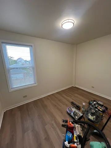 $1,850 | 1022 North Menard Avenue, Unit 2, Chicago, IL 60651