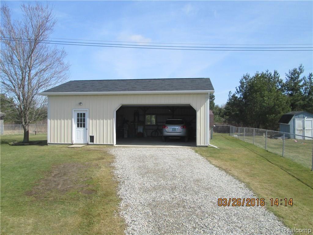7745 Cribbins Road Croswell, MI 48422 - Photo 3 of 10 IMG_5792.JPG