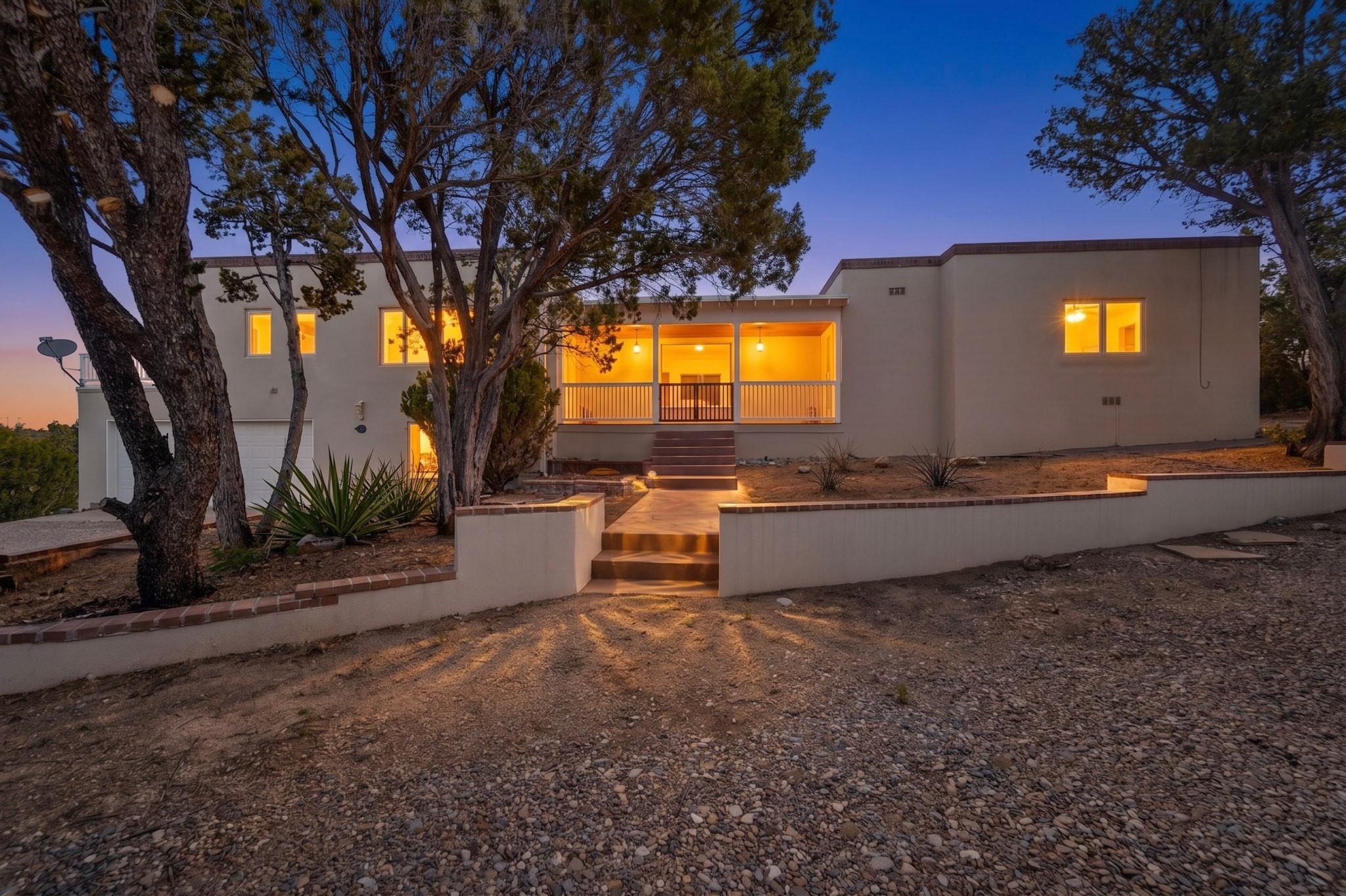 1064 Bishops Lodge Road Santa Fe, NM 87501 - Photo 2 of 40