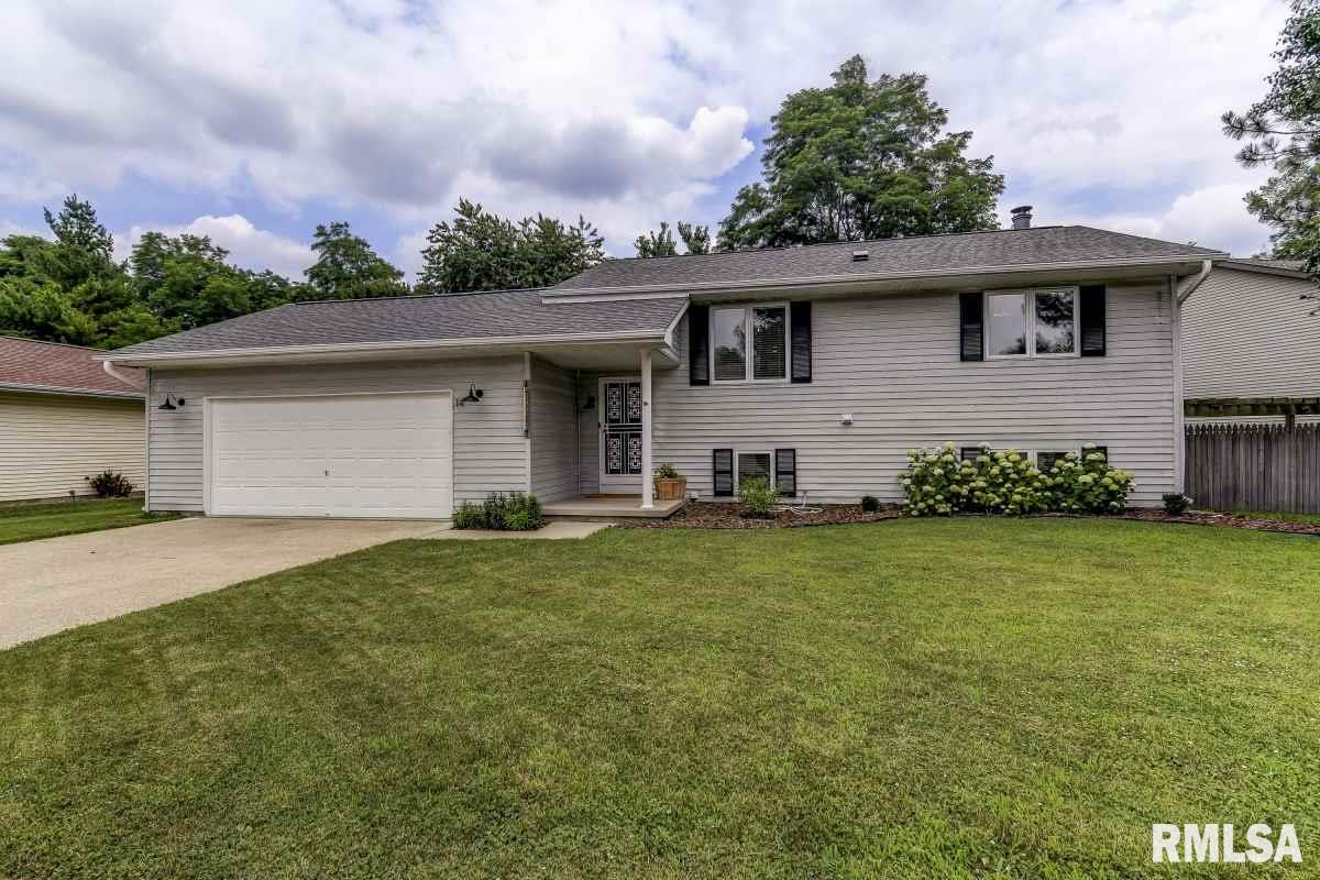 14 Holiday Road Springfield, IL 62702 - Photo 1 of 36