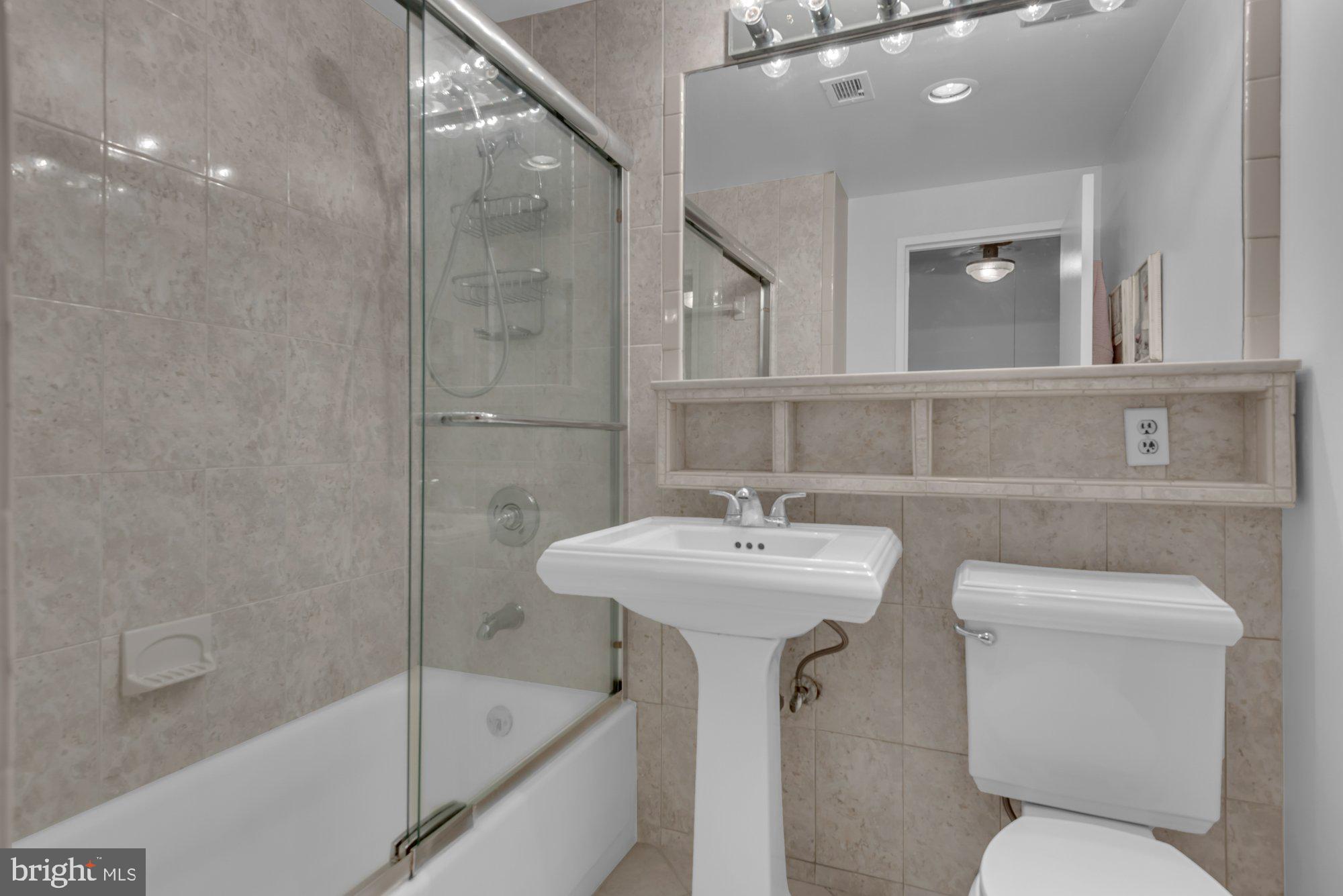1263 Delaware Avenue Southwest, Unit 53 Washington, DC 20024 - Photo 30 of 65 Guest Bathroom (2nd Full Bath)