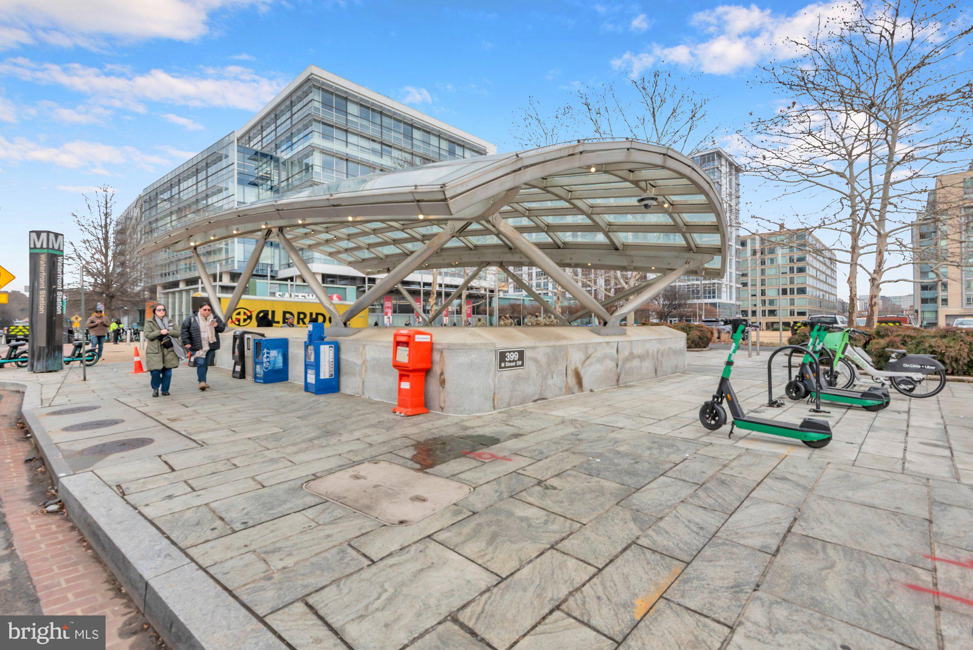 1263 Delaware Avenue Southwest, Unit 53 Washington, DC 20024 - Photo 47 of 65 Waterfront Metro Station ....so close!