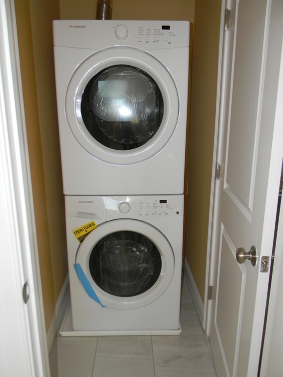 266 Lexington Street, Unit 3 Boston, MA 02128 - Photo 4 of 12