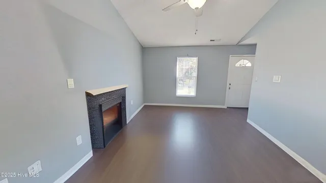 $1,300 | 1163 Pueblo Drive, Jacksonville, NC 28546