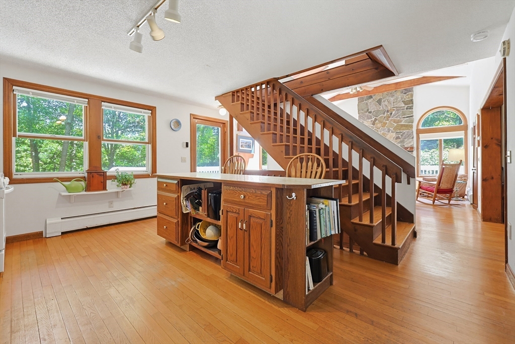 1775 Drift Road Westport, MA 02790 - Photo 13 of 42