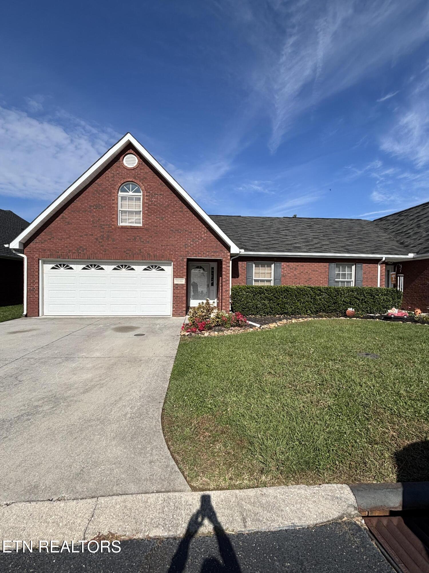 9035 Rocky Ridge Way, Unit 9035 Knoxville, TN 37924 - Photo 2 of 29 IMG_6060