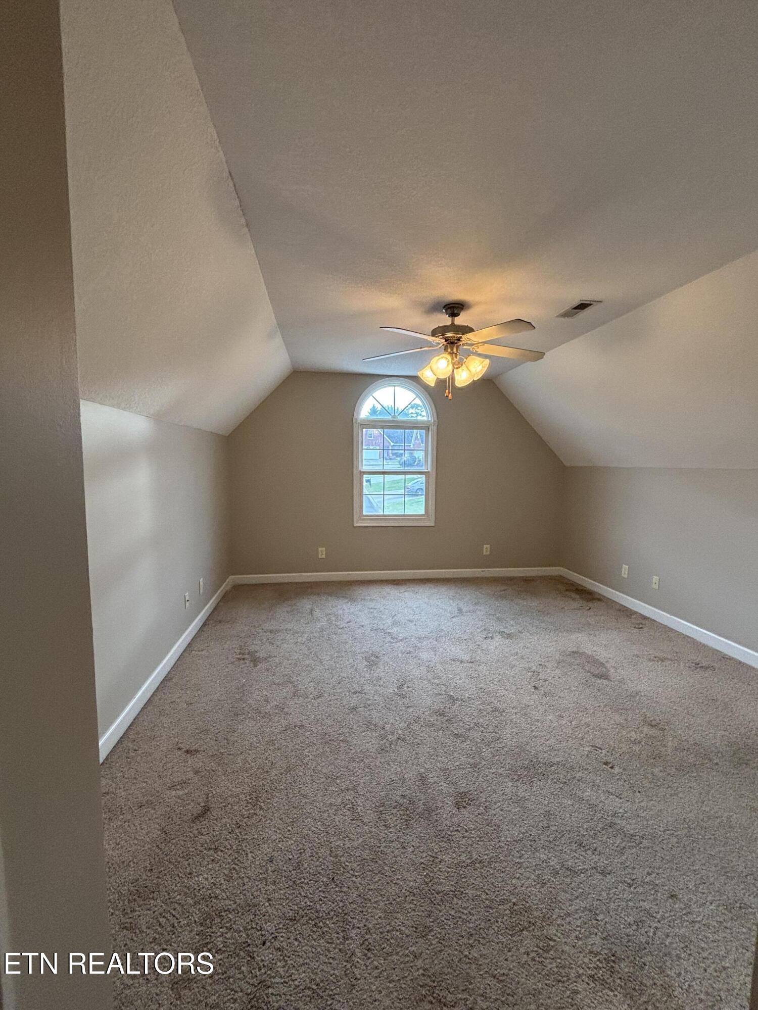 9035 Rocky Ridge Way, Unit 9035 Knoxville, TN 37924 - Photo 29 of 33 IMG_6878
