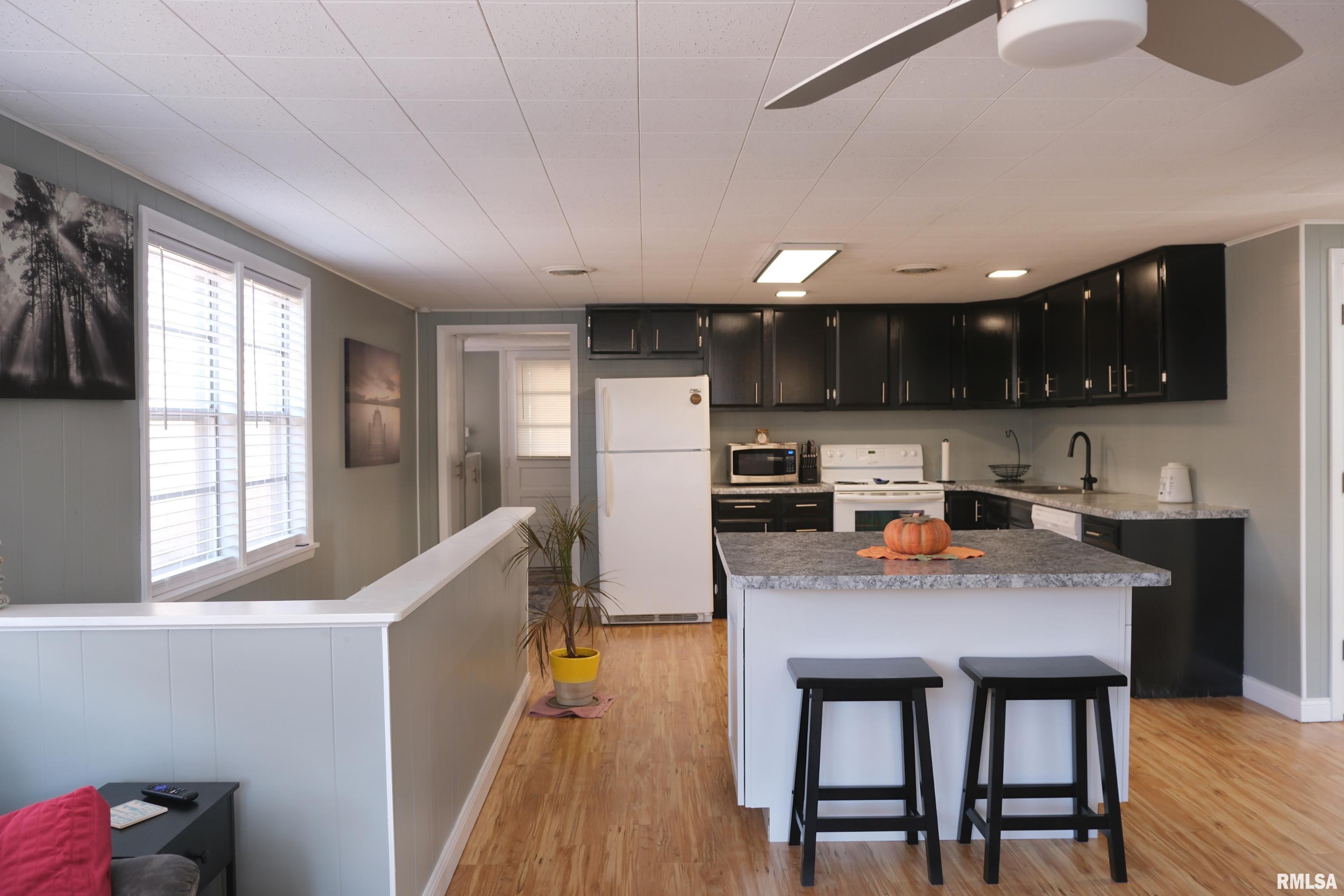 30 Arcadia Lake Road Marion, IL 62959 - Photo 8 of 39