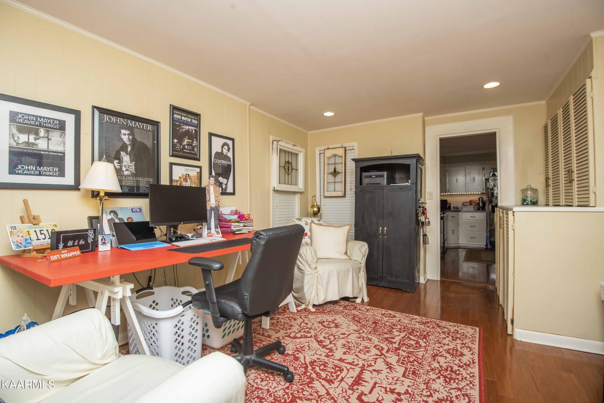 118 Tabor Road Oak Ridge, TN 37830 - Photo 15 of 44 a workspace with furniture and window